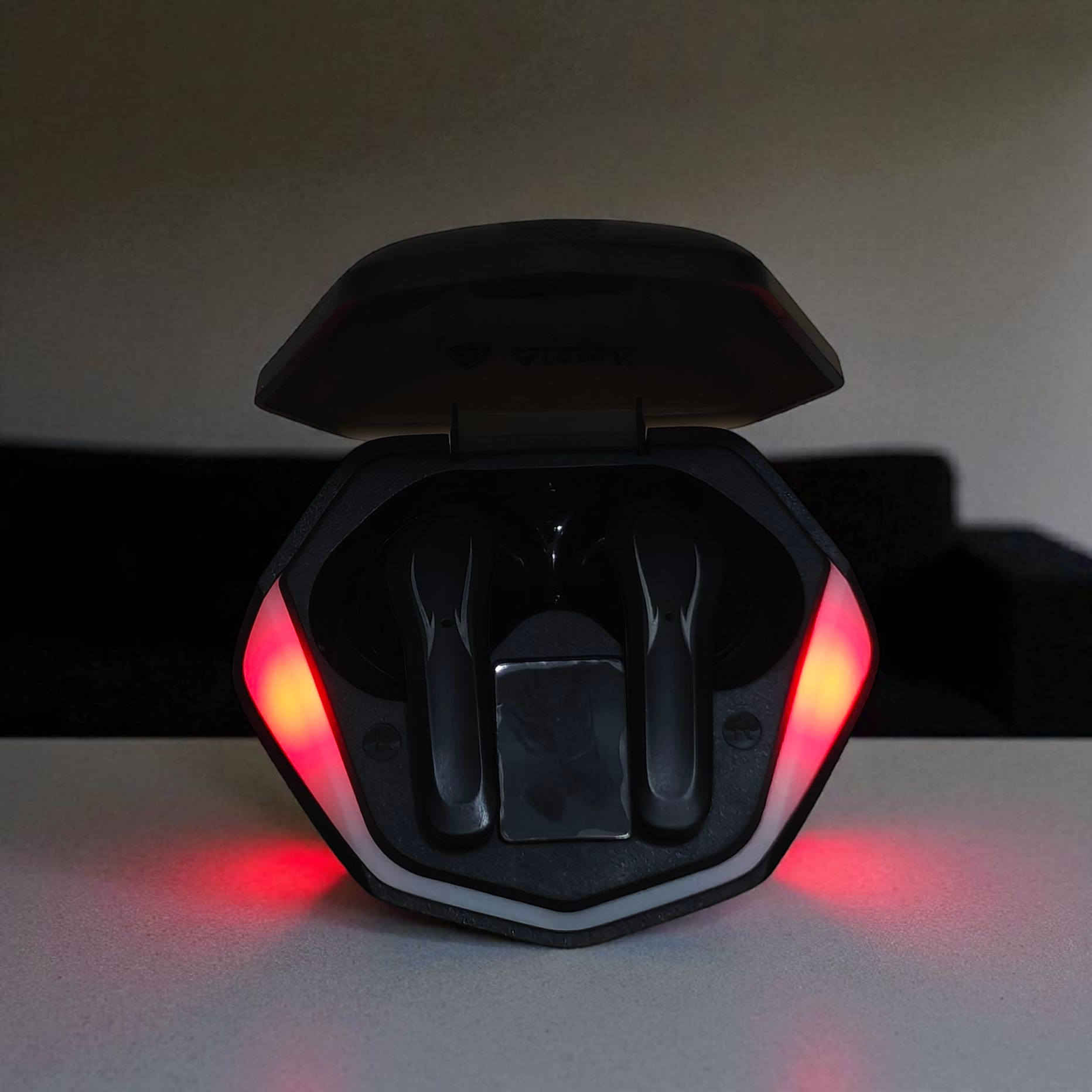 سماعات وايرليس PM9
السعر 15 الف


**إذا كنت صاحب هذا الإعلان وتريد حذفه لأي سبب، رجاءا أرسل رسالة إلى الدعم الفني**