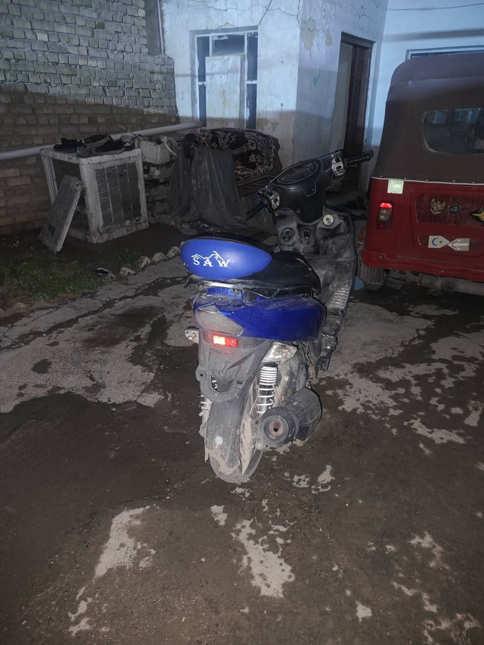 سلام عليكم GTR للبيع كامله كلشي شغال بيه ب٥٥٠ مكاني بلديات 
7747869304
