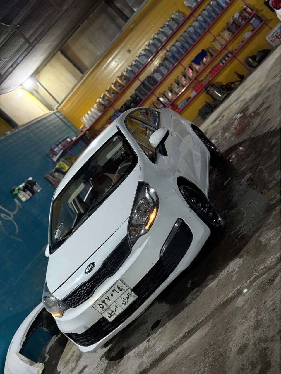 السلام عليكم للبيع كيا ريو موديل ٢٠١٧ وارد خليجي رقم اربيل مداور شوكت ماتريد مكينه ١٦٠٠ مكينه وكير وحداديه وتبريد وتتفىه وتخم تاير كله جديد سياره نضيفه وجاهزه واحله من الصور بيها قبق جنطه مبدل اصلي نفس الون ومكانين بارد والباقي كفاله مكاني نجف سعر ٨٨ ورقه بيها مجال حك جيتك *********** النجف, العراق
