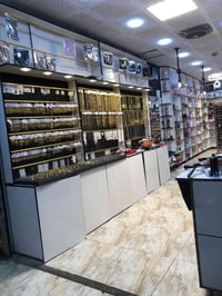 عندي ديكور للبيع بسعر مناسب للتواصل الاتصال على هذا الرقم مكاني بغداد ...