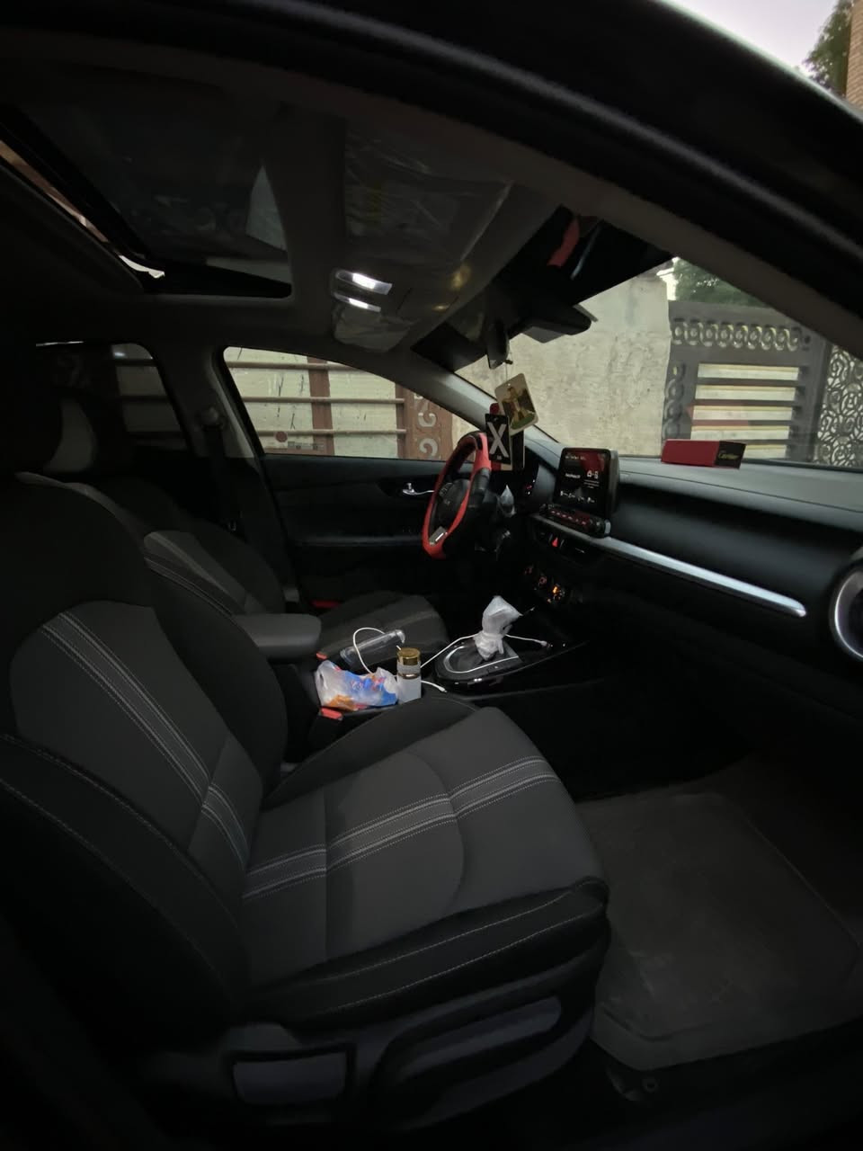 مراوس نيسان سني فورتي 2024 محرك 2000 دوش كلين بدون حادث دعاميه خلفيه فقط ماشيه 9 زيرو بحاله الشركه مواصفات EX فول عده لبصمه مكاني محموديه منفيس بدون رقم تترقم جميع المحافضات *********** واتساب متوفر
