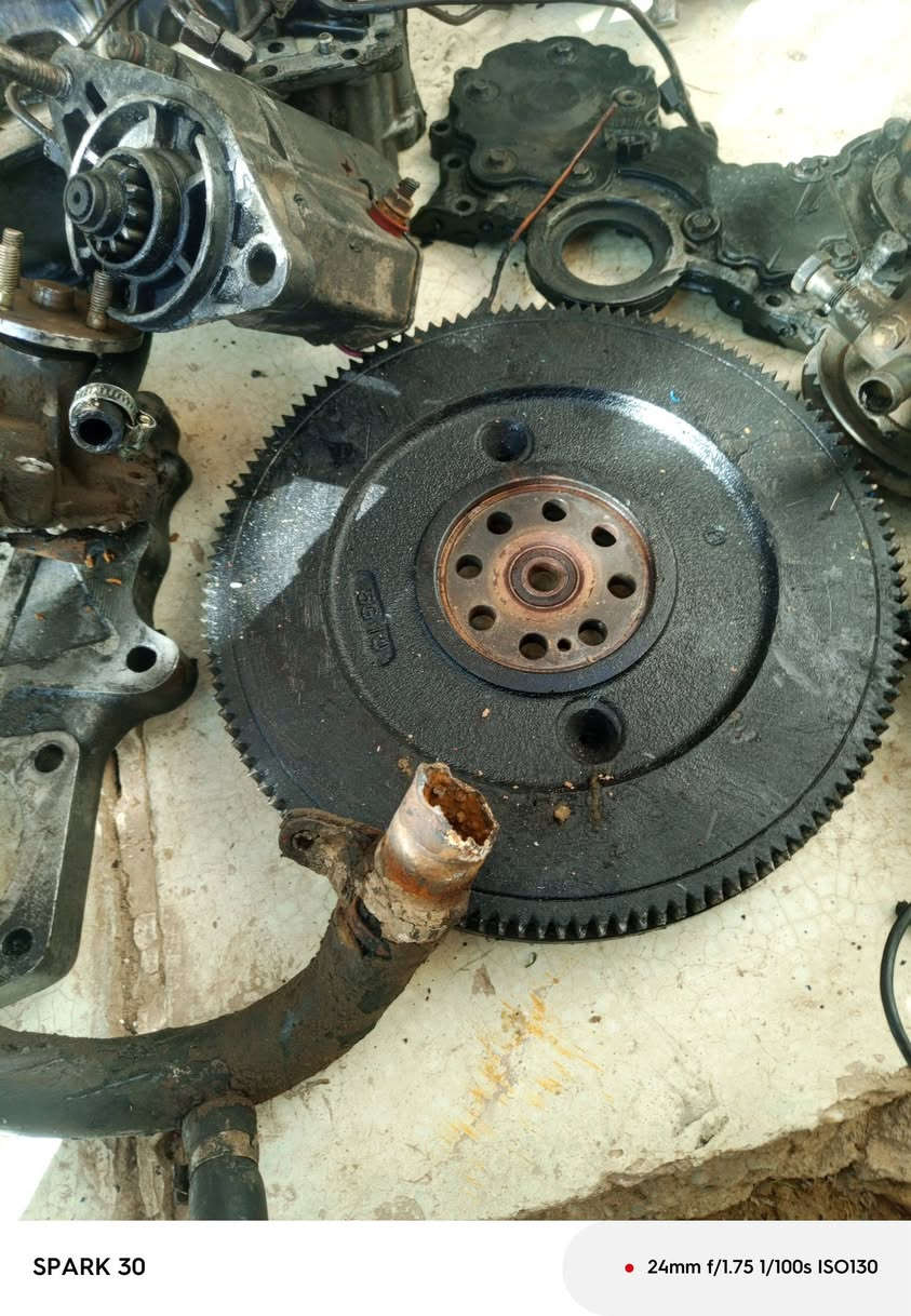 سلام عليكم  كيه بسته كور كوري مغسول جديد كور جديد بم سلف بور القراض مكينه من عده كرنك وسلندر تلبفيه كلهن على ضمان البيعع
مكاني ديالى شهربان 

***********
