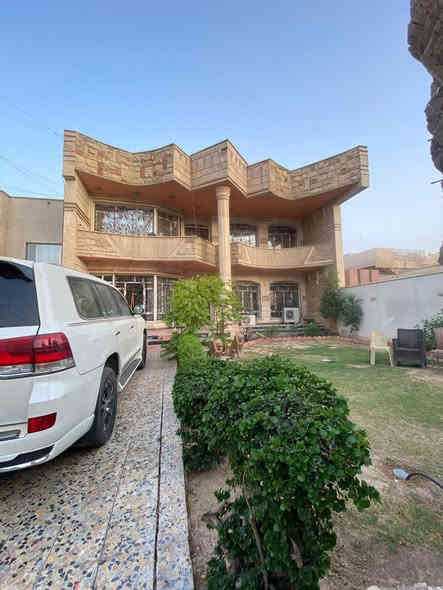 للايجار تجاري او سكني عقار مميز 🔥

دار مؤثث كامل المساحة 500 م 

الجبهة 12.5 الرصيف 4 م الشارع 15 م 

في مربع الاقتصادين مربع هادئ و راقي 

بلوك اول ✔️
يحتوي على 5 غرف نوم سويت مع صاله كبيره ضيوف+طعام 
حولي واسع و جلسة معيشة مع مطبخ معزول كبير مع خدمات عدد 5 
كراج و حديقه كبيره مع حديقه خلفيه 

#لمعرفة #السعر #رقم ( 1 ) #سأيتي #الرد #مباشر 

‎‏‎( التعامل والتفاوض مع صاحب العقار حصرا ) 

‎‏‎***********
***********
#للجميع
