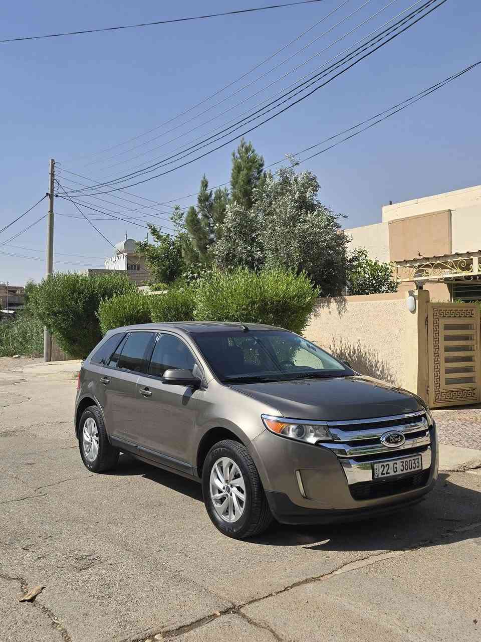 🚗 إعلان بيع سيارة: فورد إيدج امريكي
​ 
ملاحضه (السيارة كلين تايتل بدون ضربه)

​تفاصيل السيارة:
​
​الموديل : 2013

​السنوية: جديد لل 2030

​المحرك:  6 سلندر، حجم المحرك 3.500

​اللون: برونزي 

​🛠️ حالة السيارة والمواصفات:

​الدواخل: نظيفة جداً وبحالة ممتازة.
​التبريد: ثلج، شغال أمامية وخلفية 

​شرط تحويل: تحويل او وكاله ثاني يوم 

​مواصفات أخرى: تحكم ستيرن، كاميرا خلفية، حساسات، كلمه مرور قفل خاص بك

​مكان السيارة: ديالى خانقين
​للتواصل والاستفسار: ***********

