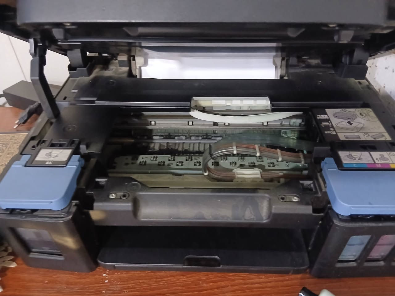 طابعة كانون G3411 وايفاي واتصال مباشر تلفون سعر ٨٠ قفل *********** مابيها حبر الوان مكاني دورة
