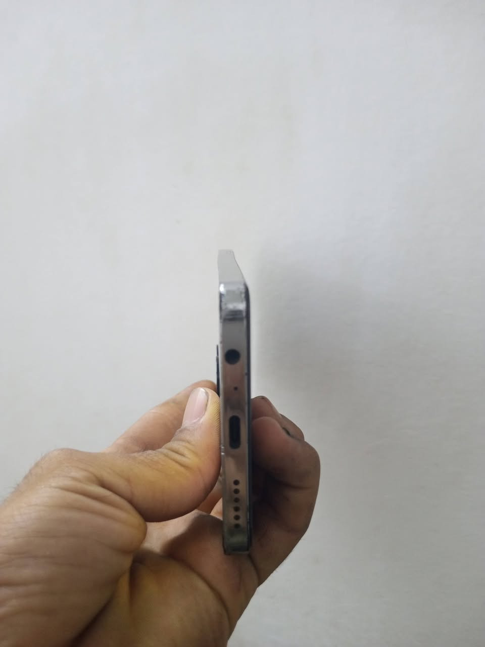 متاح جهاز تكنو كومون 20 برو ما بي اي عيب
ما مفتوح شرط ذاكرة 256 رام 8 بصمة شغال 
فقط ظهر مكسور 
للبيع سعر 140 الف وبيها مجال مكان كركوك فيلق 
***********
