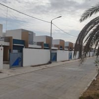 مجمع قرية الغدير 2 • ٢٠٠م • قرب شارع ٦٠