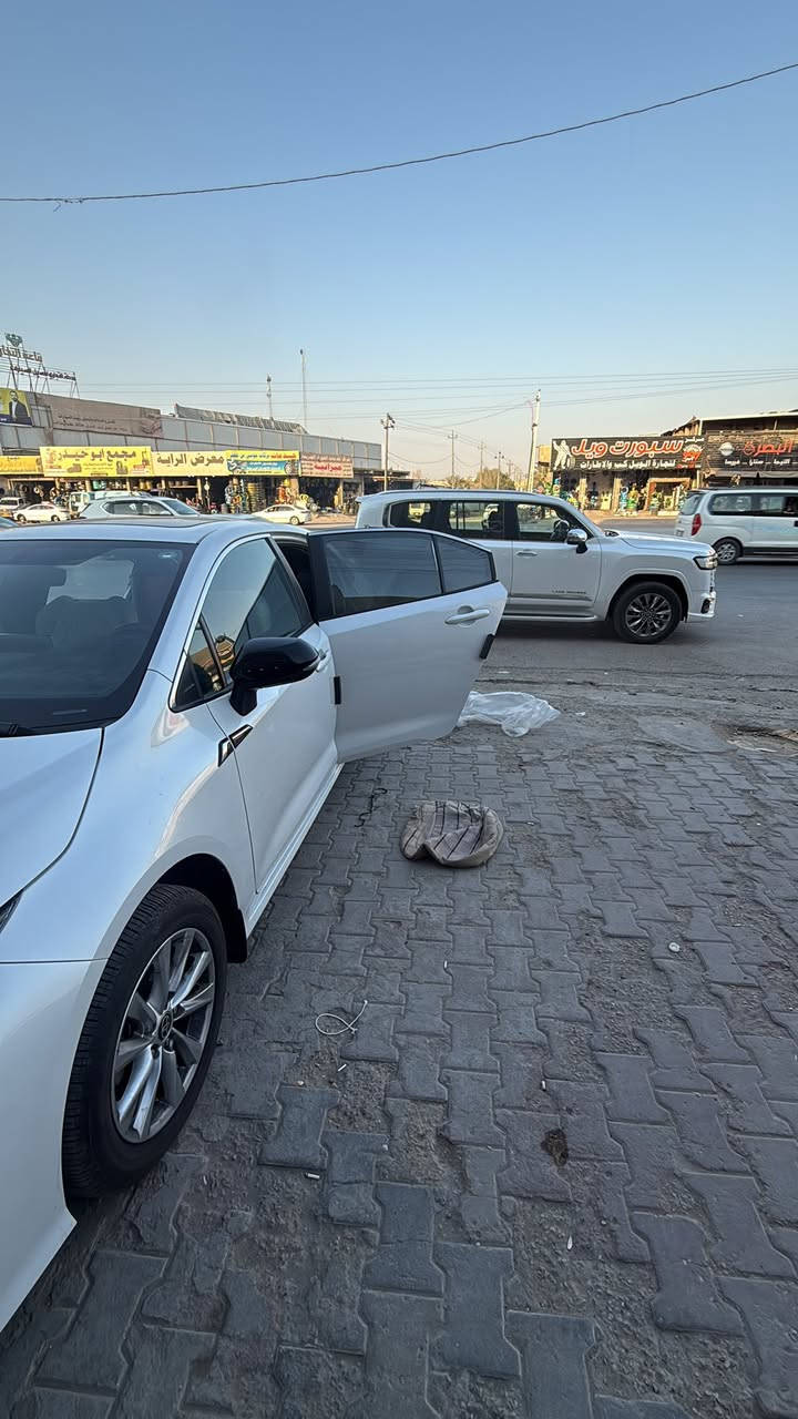 عمي سلام عليكم كورلا ساز 2025 سياره زيرو ماشيه 10الف
فول مواصفات فتحه رقم اربيل وكاله  سياره نضيه بس هاي لي كبال عنيكم دحجه بسيطه جداً ترجع بارد وكاله ب100 الف مكاني بصره السعر 215شراي فقط يدخل  رقمي ***********
