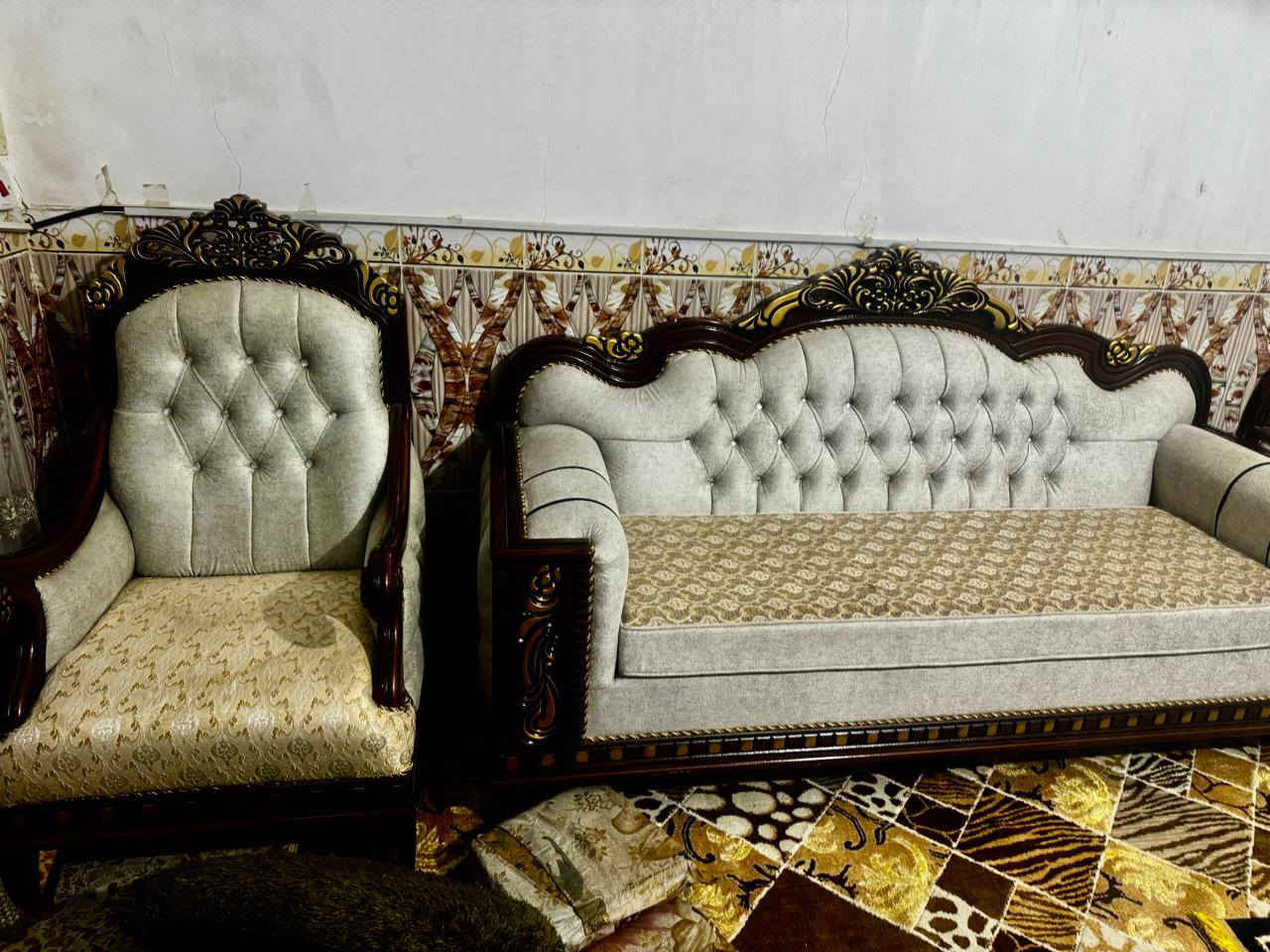 السلام عليكم تخم ملكي البيع جديد ونظيف جدا! المكان في واسط الكوت ***********
