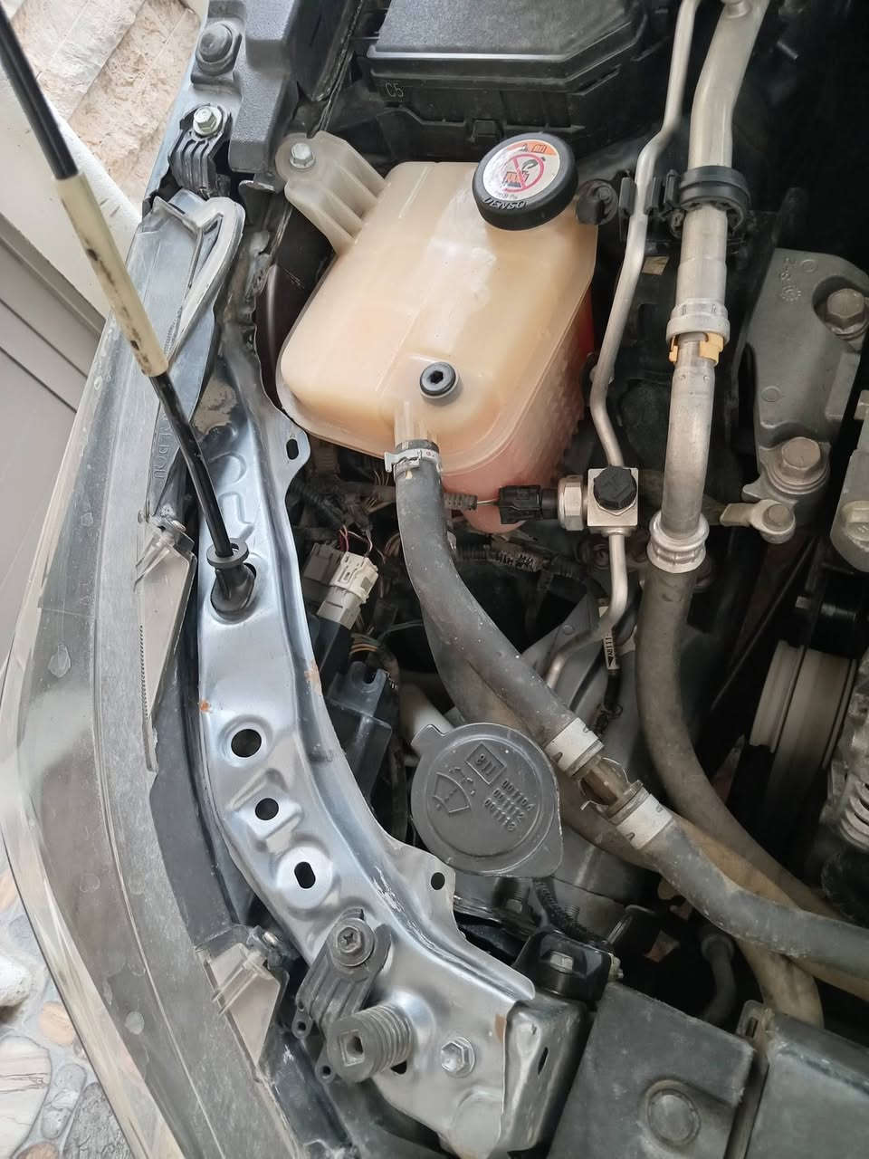 السلام عليكم... كورلا موديل ٢٠٢٠.وارد أمريكا حادثها كما موضح بالسونر المرفق.. سلايد بصمه تبريد شاشه رادارات كامره نفكيشن محرك ٢٠٠٠ رقم أربيل... سعرها ١٢٥٠٠ مجال بسيط جدآ... *********** ابو زيد
