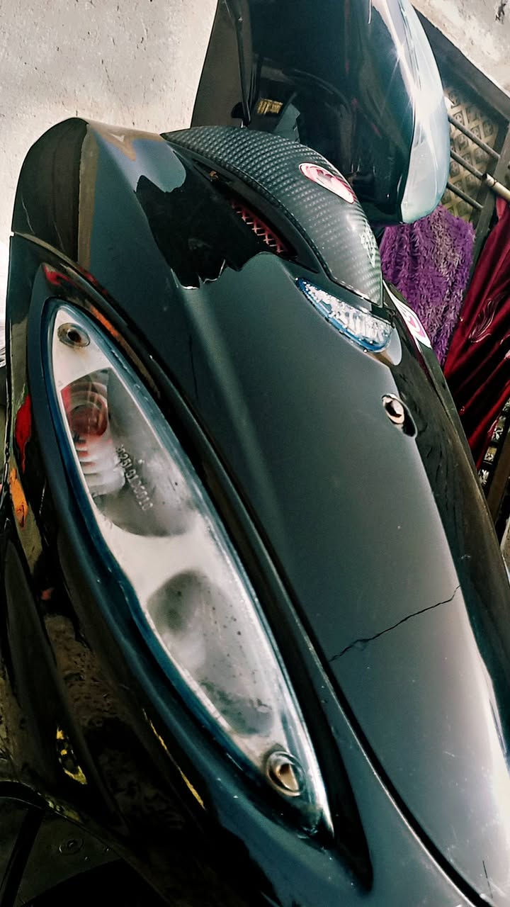 السلام عليكم ورحمة الله
شباب دراجه كامكو جي فور ياباني دراجه حاويه طالعه بشهر اثنعش محرك لا مجفت ولا هاي مامفتوح كفراته نضيفه كله شغال كهربائيات كله هورن سلف هندر كله شغال عوزه بس كيج مال بانزين فقط مكاني براكيه شارع المعمل الاستفسار هذا الرقم متواجد ماسنجر ***********
