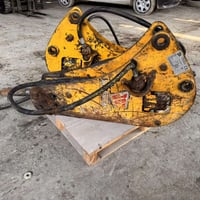 نقارjcb بحاله جيده غير مستخدم ب العراق  السعر 60.  ا  07864472610 0771...