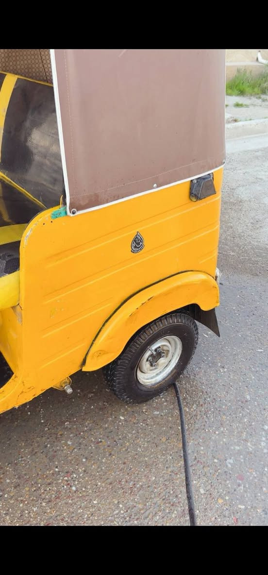 سلام عليكم تكتك لبيع موديل 2019 رقم وسنويه تكتك حلوه خير من الله بس شويه بيه ضربات وبيه بل صفحه مبينه بل صوره مكينه حلوه تخبل سعر 5500 وبيه مجال رقم تليفون *********** ما جاوب ع خاص مكاني بغداد كماليه
