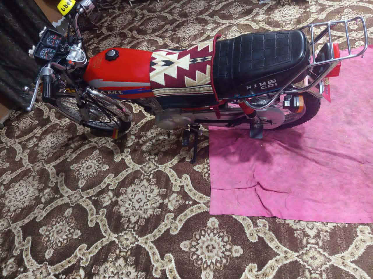 سلام وعليكم نامه 2025 نضيفه لا صرف ولا بخار مكينه مامفتوحه نضيفه خير من الله وإذا مراوس اراوس اب تايكر ***********
