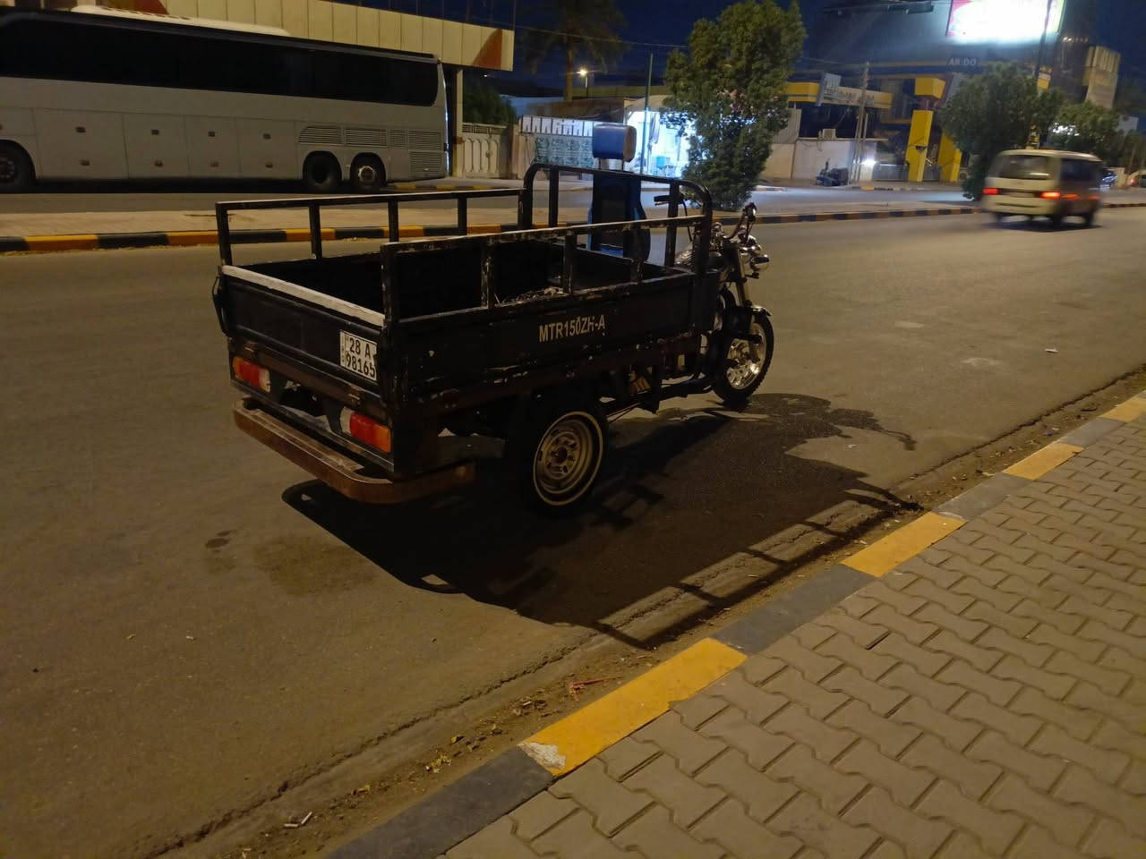 السلام عليكم بدي ستوته للبيع موو ستوته بس بدي صفاح مضلع حلوات عوزه ترتيب بيه خياسات بلا حصيره ***********.     سعر 225وبيه مجال
