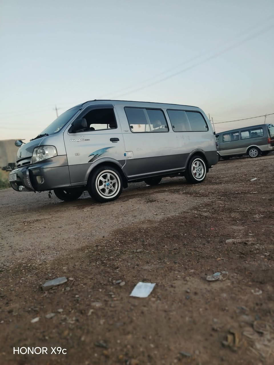 سلام عليكم
بريجو منغولي موديل 2009
السياره بسمي
بلاد بيها ربع الي وره باب سلايت ولباب صبغ
مكينه مسكر 4000
تبريد ثلج
صدر جديد
حداديه كلها جديده
داخل بلاد
تكم الاماميه  بلاد
السياره سياحي
مكان بغداد التاجي
*********** بي واتساب
***********
