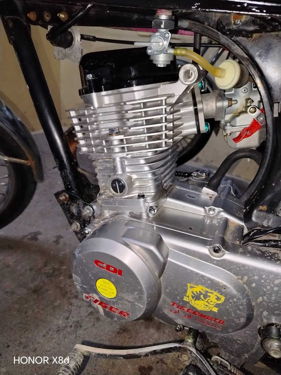 تايكر 2023زيرو ما مفتوحه شرط برغي ما ناقصها السعر ٤٠٠ وبيها مجال شي بسيط التواصل خاص *********** وبي وتساب
