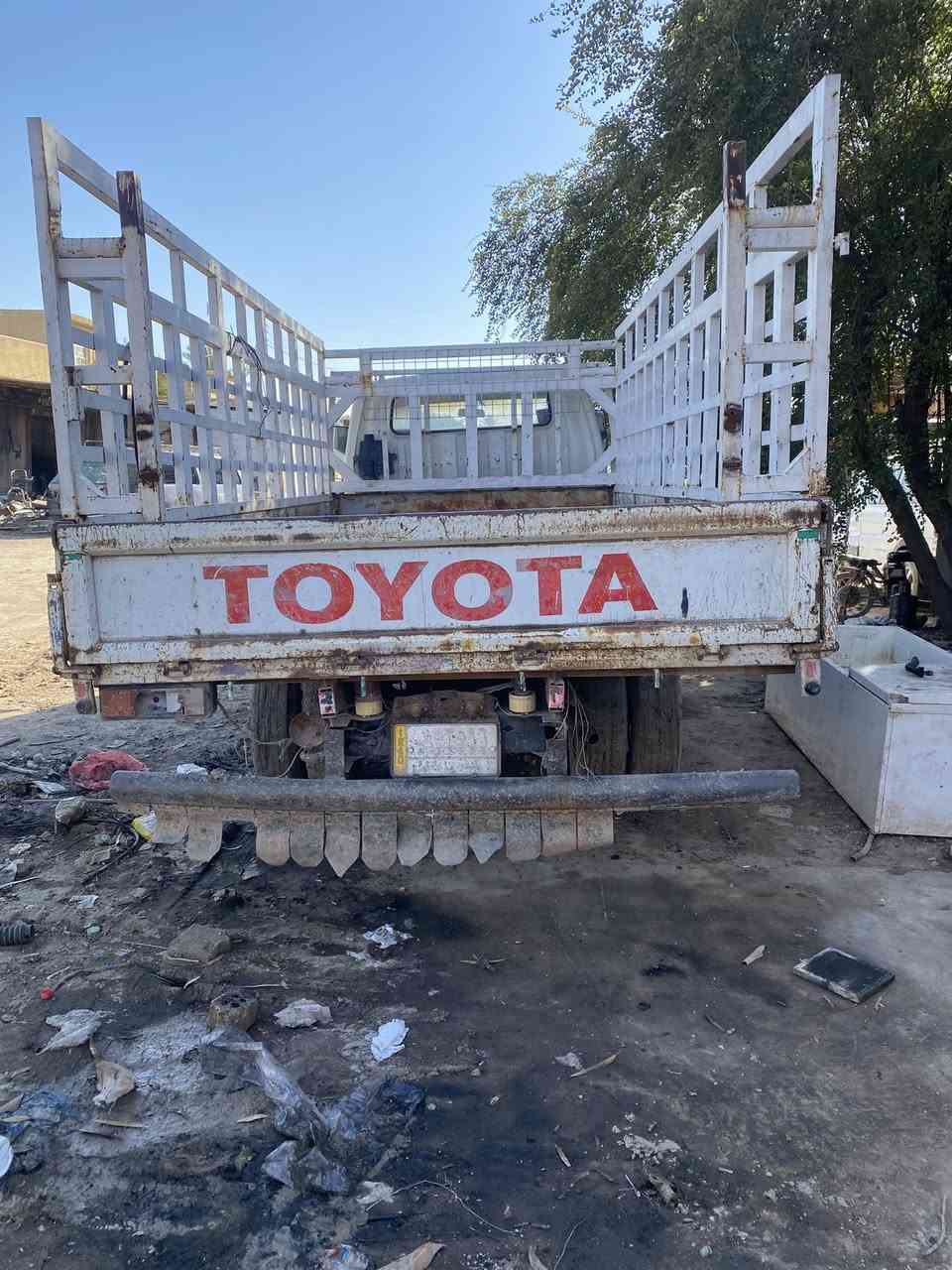 السلام عليكم دانيا تيوته موديل ٩٣ بدي كنتر ٢٠٠٨ كير محرك مكفولات للاستفسار 
***********
***********
