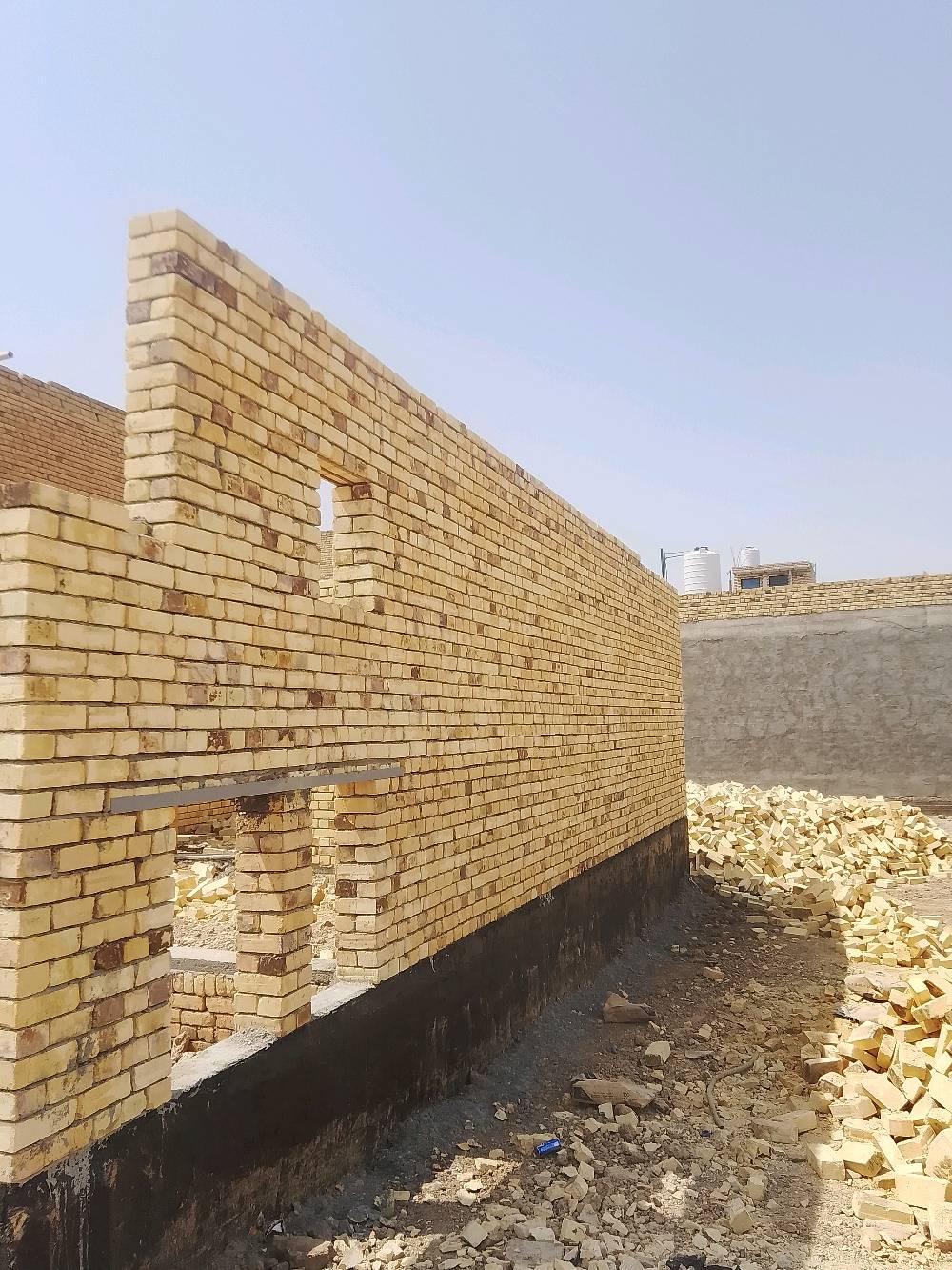 خلفه بناء متفرغ حاليا للتواصل عبر الواتس اب ***********