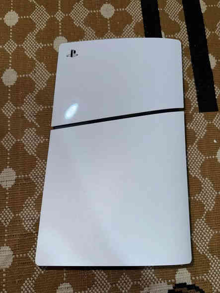 بلي 5 سلم اوربي ذاكره 1 تيرا استخدام شهر ملحقات يدات 2 قرص فيفا 25 مع ملحقات الجهاز كامله كارتون وايرHD شاحن يدات موصل كهرباء السعر 600بيه مجال قليل
بصره_قبله***********
