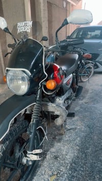 شباب بوكسر 2023 مرقم للبيع مكفوله مكاني بغداد عامريه 07722201467