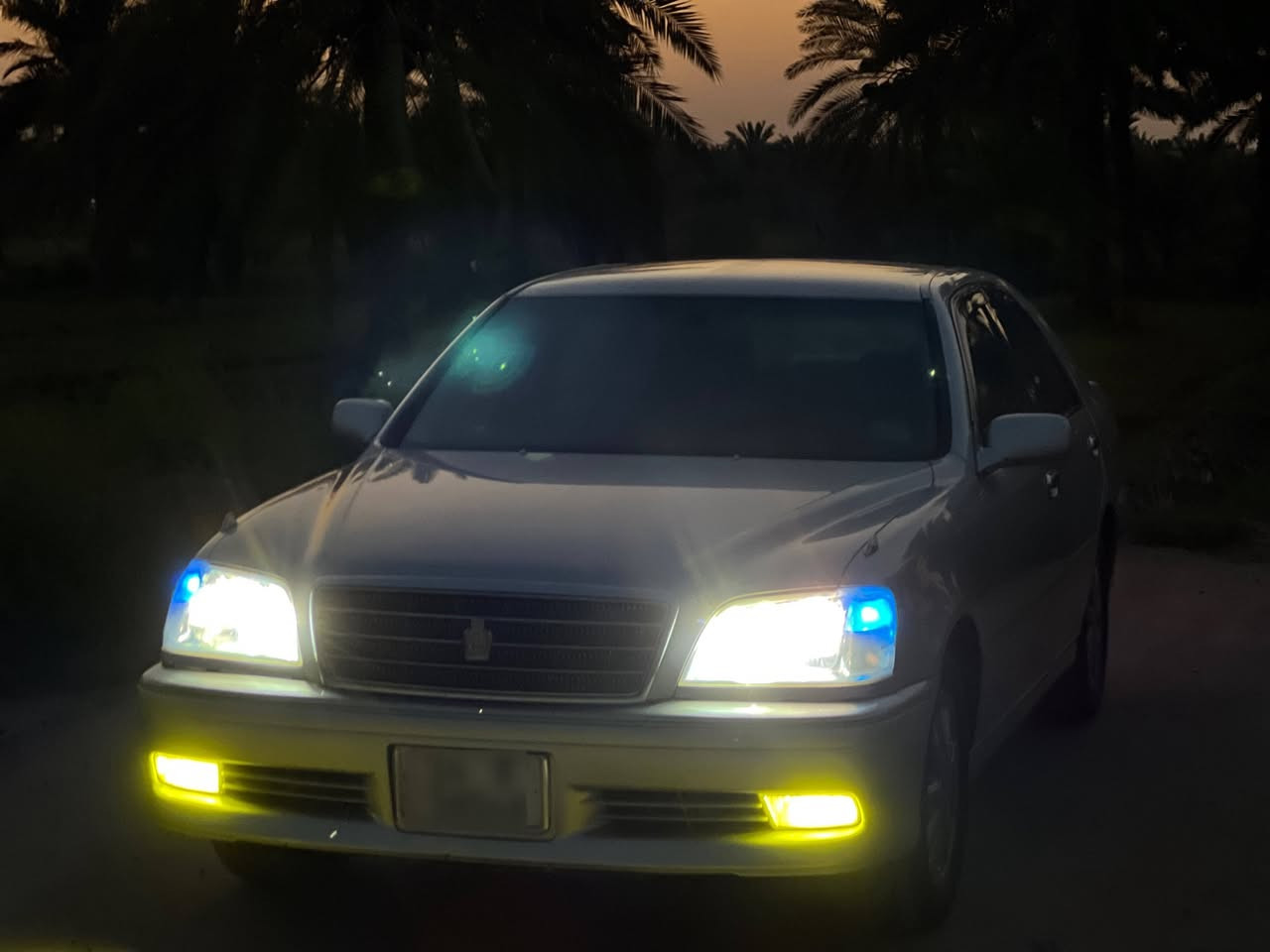 ملكه كراون 2002 أصل قرار 48
رقم بصرة انكليزي بأسمي تحويل ثاني يوم

كصه قماره سياره جديده تخم تاير جديد

حدادية جديده كير ومكينه مكفولات

ديفور الصغير الاقتصادي 

تبريد ثلج 
 
شاصي 71 

اكرستال أصل 

تحوير فوك وجوه نجف 

برده خلفية 

مري شفط دكميتن 

السعر 120 

رقم الهاتف ***********
