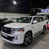 لاندكروزر GXR • ٢٠٢٠ • ٤٣٠٠٠ كم