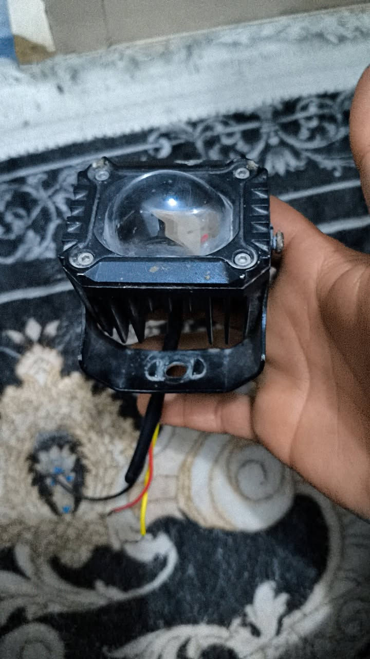 سلام عليكم
صالنصه اف ام السعر 7000 گلوب ابيض السعر 5000
***********
