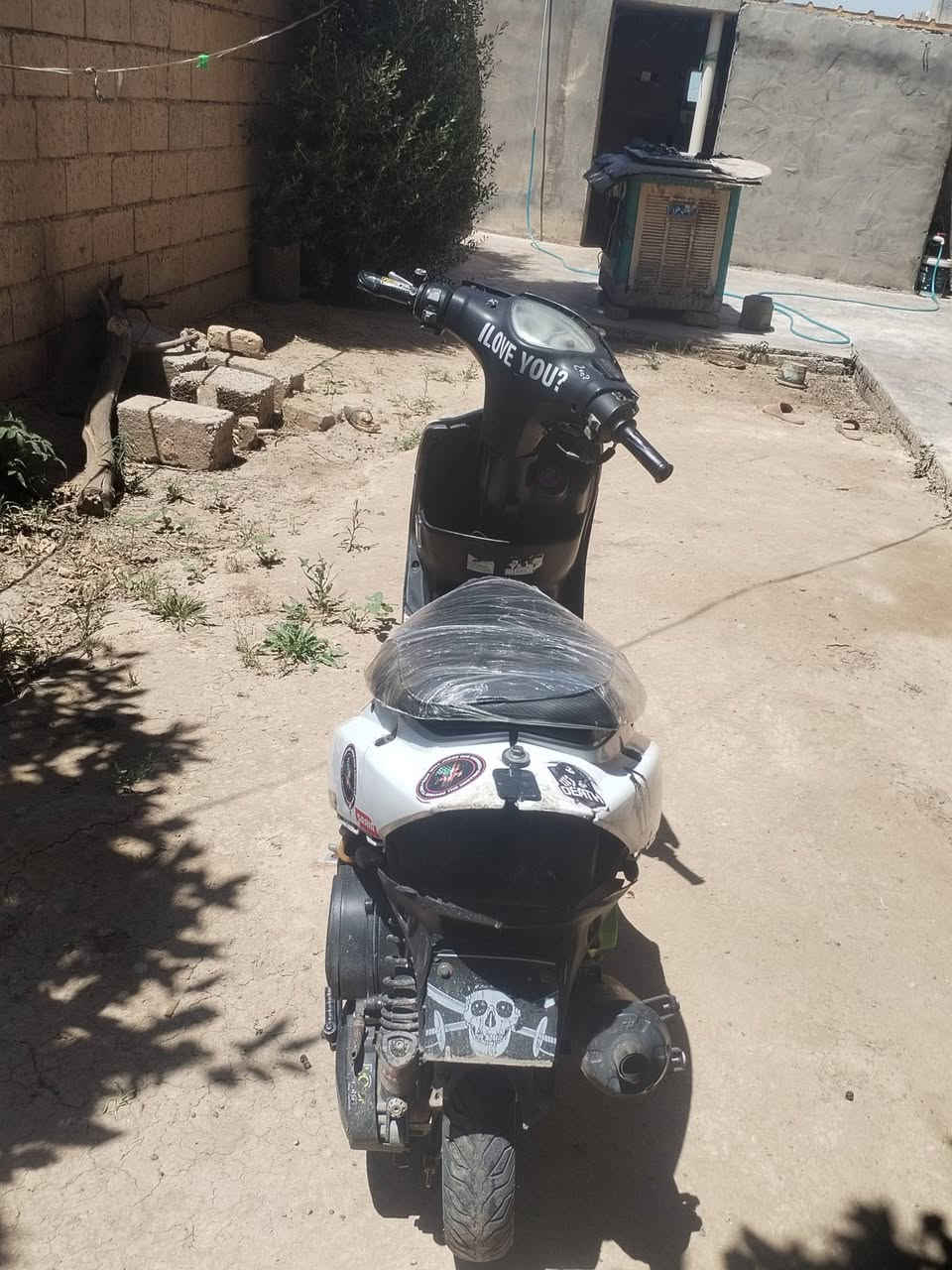 سلام عليكم ماكس رياضي مزود كامل شلعة او معدل للبيع
السعر 450بيهة مجال 
للتواصل*********** وتساب او سيمكارت موجود
