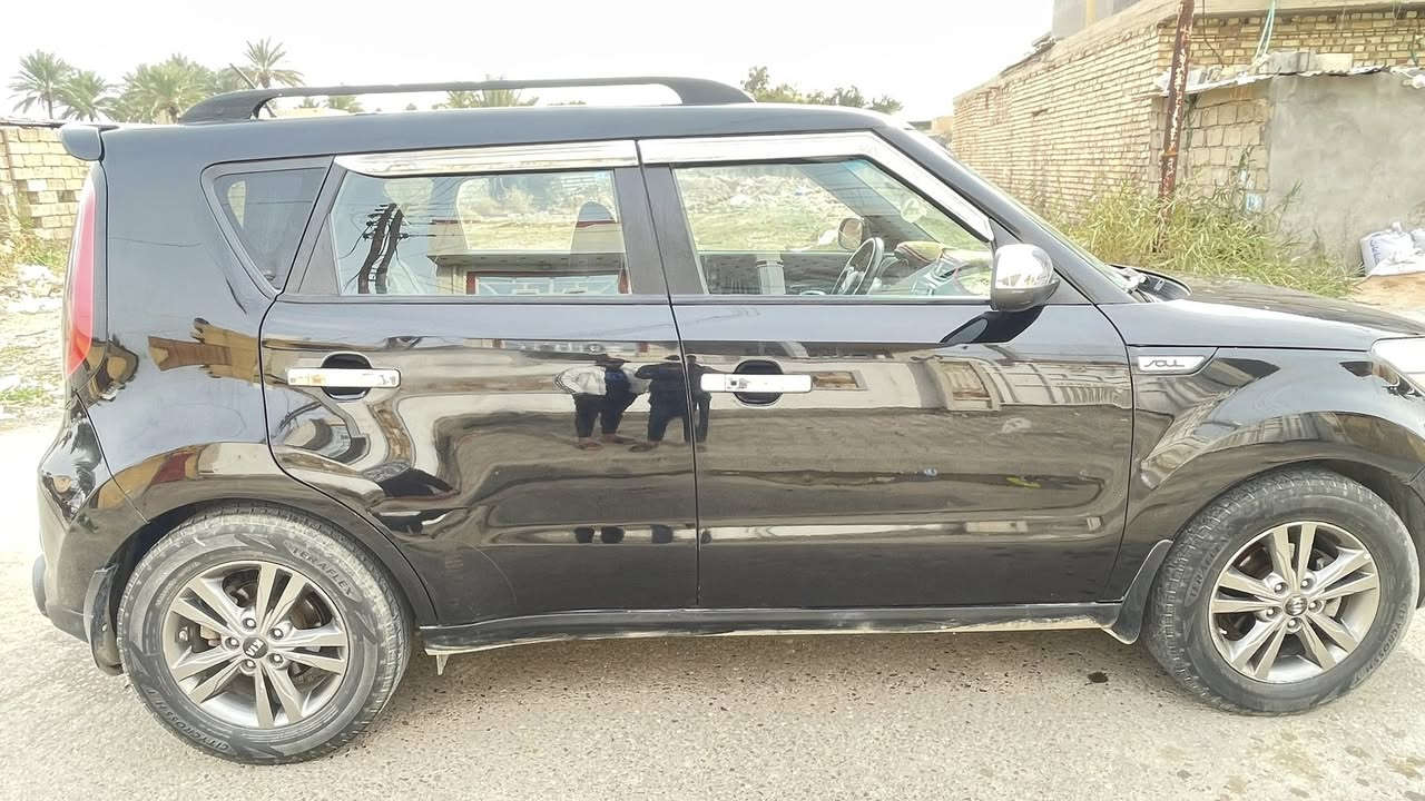 سلام عليكم
صول 2015

محرك 2000

بيها قطعتين صبغ البنيد والخاملغ 

والسونار بيها 

بيع او مراوس حسب القناعة
 مكاني بغداد والسيارة باسمي


**إذا كنت صاحب هذا الإعلان وتريد حذفه لأي سبب، رجاءا أرسل رسالة إلى الدعم الفني**