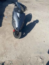 دراجه ثعلب سرعه 140للبيع الدراجه على وضع الرمبه شلعه ومعدل تاكل الشارع...