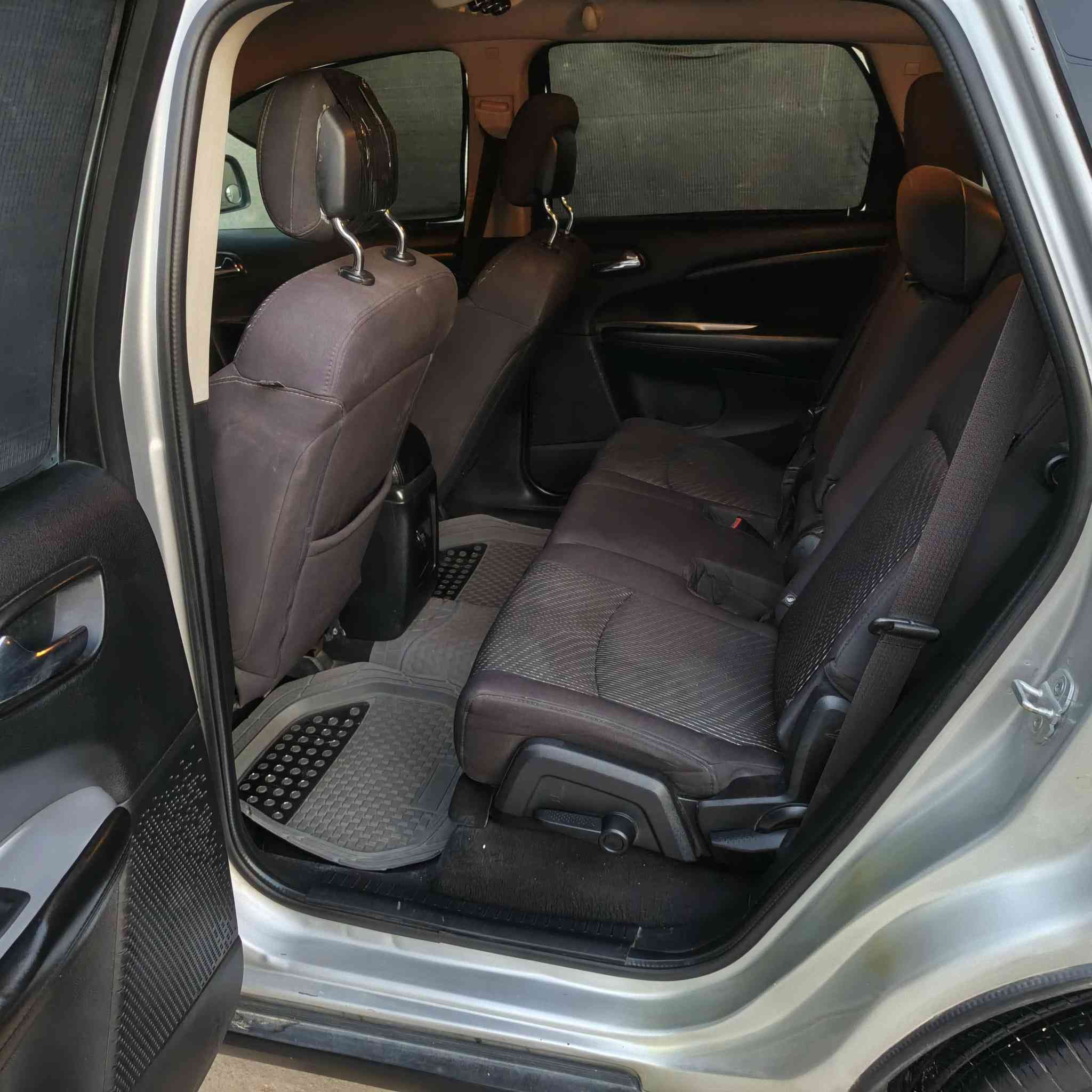 للبيع فقط مشروع وطني (رجاء مايعجبك السعر أعبر المنشور)
دوج جورني موديل 2013 رقم نجف مشروع وطني  الدولي الأنكليزي تحويل مباشر وأرد امريكي حادث باب خلف السايق سيارة گشره نضيف كلش مابيه جراد مواصفات SXT

#المواصفات

بصمه ابواب

بصمه تشغيل

شاشه

تحكم ستيرن جهتين

ويل كب كروم 

مثبت سرعه

دبل كزوز

٦ سلندر

٧ راكب

٣ قطع تبريد

السياره جديده وجاهزه كير محرك تبريد تخم تاير حداديه مكفولات جاهزه للأخير من كلشي 100/100

#مكان_السياره_الناصريه  حي العسكري 

السعر132 وبيها مجال

للأتصال عل الهاتف ***********
