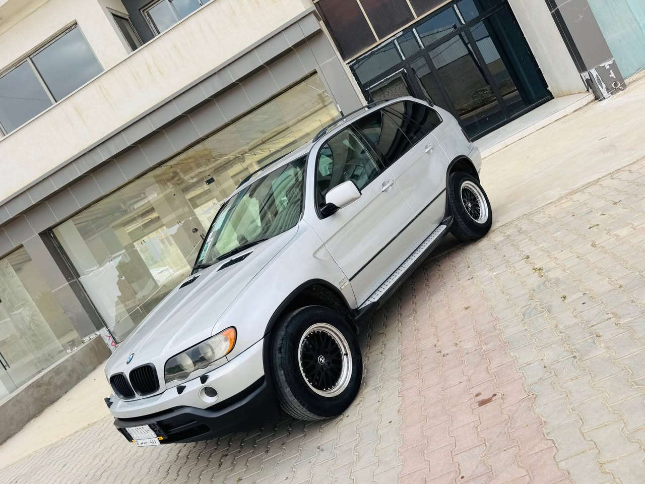 بي ام x5 موديل. 2001 كشنات كهربائ جلدخزن وهيتر 4جامات كه هربائي بلادي مضلل تبريد ثلج تايرات جديد مريات ترحيب لايت زينون قرار 48بس وكاله شرط السعر (83)مرواس حسب قناعه مكان كركوك 
***********
*********** كركوك, العراق
