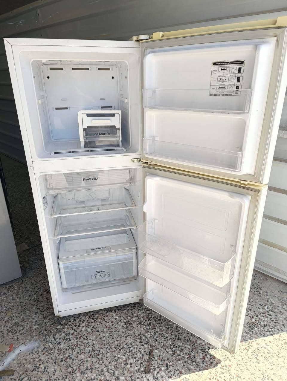 ثلاجه ضمان شهر حله ابي غرق ***********.  ***********
