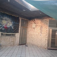 بيت للبيع المساحه٢٥٠م المكان حي الجوادين يحتوي على غرفتين نوم وصاله كب...