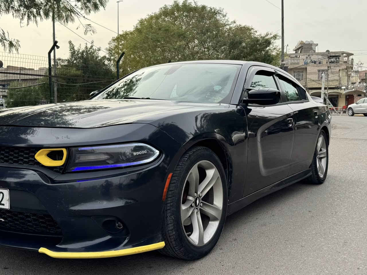 لسلام عليكم
جارجر موديل 2016 اس سكس تين  

لون مميز او رقم مشروع وطني تحويل ثاني يوم بشرط 

موصفات السياره:

شاشه 

تحكم ستيرن جهتين 

تشغيل عن بعد 

منظومة زنون عالي وناصي +بلاجكتور زنون  

 كت كامل  SRT  

كاميره دواره حساس خلفي 

كير 8 نمر طياره 

رادرات جانبيه 

كشن سايق كهرباء 

كزوزات  خلفيه SRT

دوسات او كت كامل +دعاميات SRT

محرك 6 سلندر 3600 

 

مكينه او كير او تبريد بلادي جديدات برغي ما مفتوح بيهن اطلع وين ما يعجبك او سياره ستوني مسوي حداديتها ناعمه حلوه سياره جاهزه عليها  برمجه ما شاء الله شك كاع سياره صفاحه حلوه تفيد الجناي جاهزه من كلشي 

 

سياره حادثه بسيط قطعتين من امريكا بدون دواخل
جاملغ امامي جهت السائق وباب السائق كفاله كفلك شواصي لغود او حوض او كلبه او عيب شرعي والضربه قويه فحص وين ما يعجبك 

 السعر 175وبيه مجال الشراي يتصل ***********
