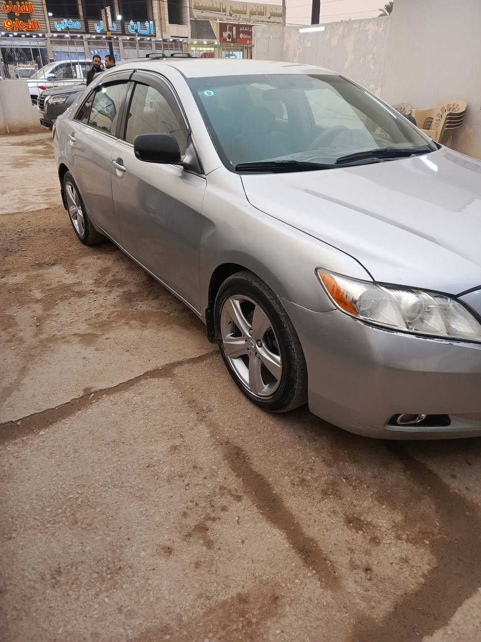 كامري 2007وارد محزم السعر 90وبيها مجال رقم الموبايل ***********

