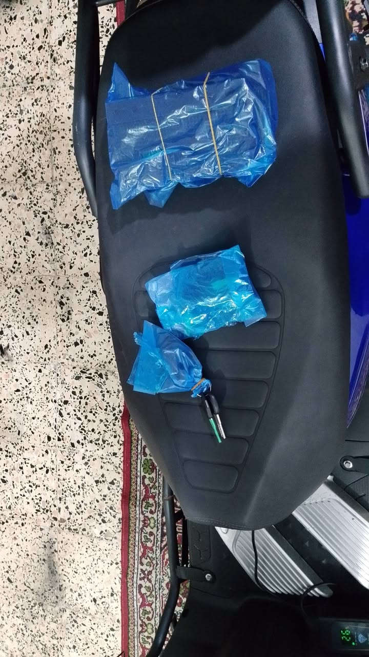 900وبيها مجال للشراي 
الماسه نزع صاعقه 
بعدها بحاله الوكاله 
العنوان الرمادي


**إذا كنت صاحب هذا الإعلان وتريد حذفه لأي سبب، رجاءا أرسل رسالة إلى الدعم الفني**