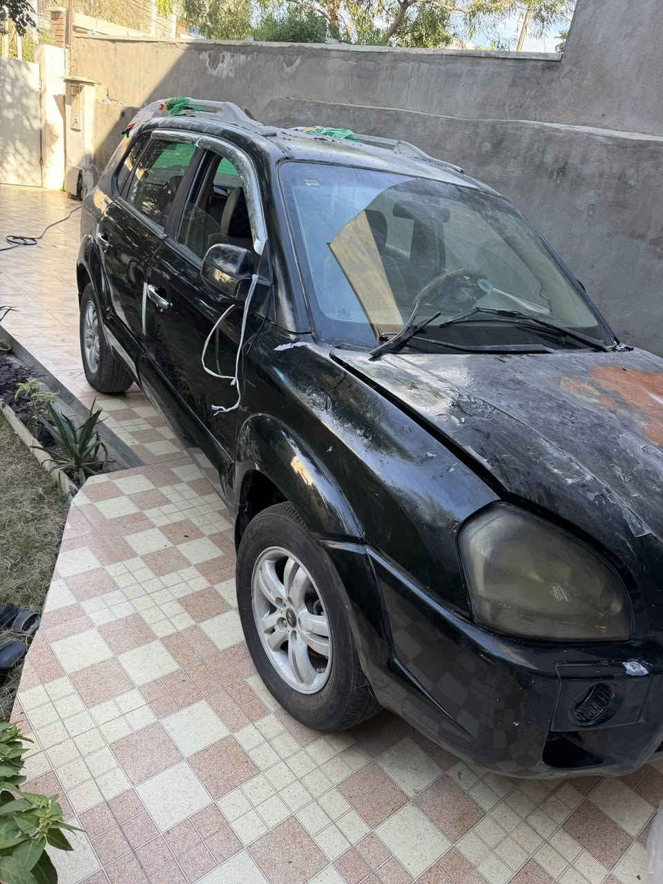 للبيع توسان 2007. رقم بغداد. دولي تحويل مباشر. صار بيها حادث حرك بسيط
ابيع ع وضعها مكاني بغداد رائاسة العبيدي 
***********
