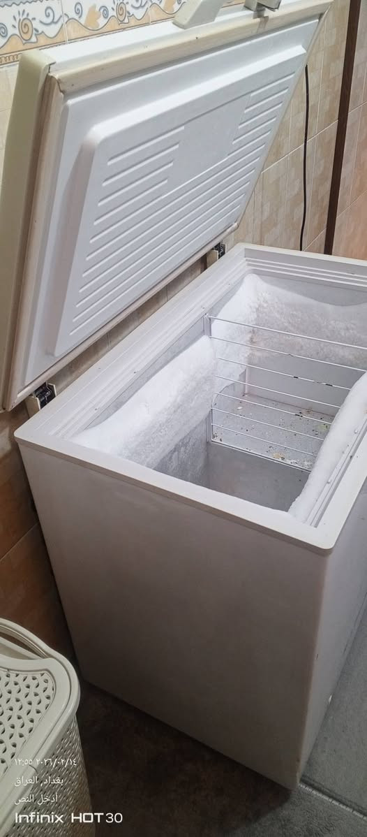 مجمده للبيع
شغاله مال بيت 
السعر 150 الف وبيه مجال
للاستفسار ***********
