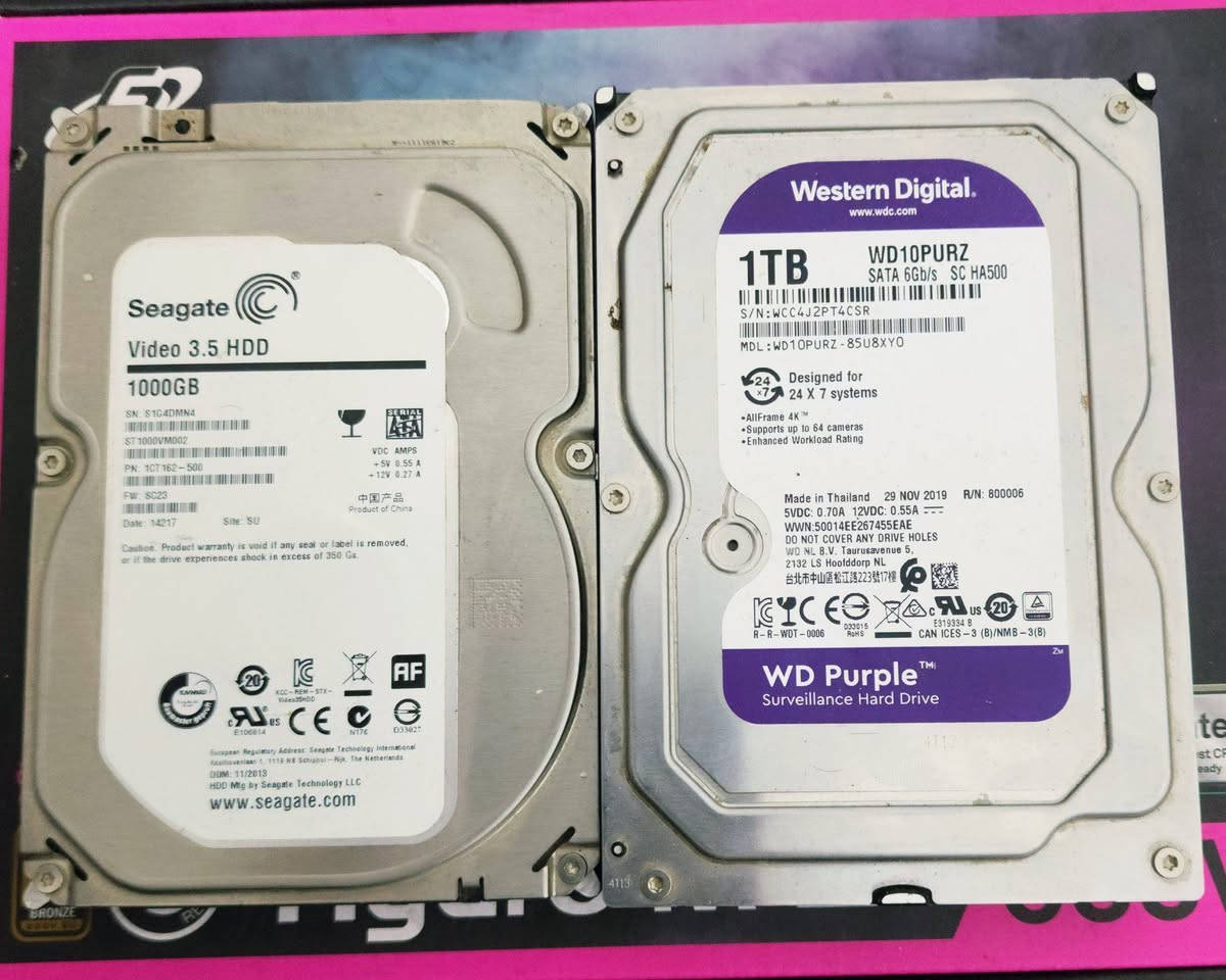 اسعار جوة السوك خلياكل ابو الـ rx580

اخوان اسعار ثابته قفل قفل بدون احراج ومعاملة 

HDD 1TB SEAGATE BAD HEALTH
 15 الف

HDD 1TB WD PURPLE GOOD HEALTH 
30 الف 

SSD 500GB GOLDENFIRE NEW
55 الف

مبرد رايزن يرهم بوردات AM4،AM5
5 الف

بور سبلاي 500W بدون منفذ طاقة يفيد فحص للبوردات والقطع المشبوهة او يفيدك اذا تشدله تحويلة منفذ طاقة او اذا تحب تسوي تجميعة APU فقط 
15 الف 

بور سبلاي مستعمل شبه جديد 750W صوت ماكو ولا كأنما مشتغل تحت الضغط بي اربع منافذ طاقة 
55 الف

بور سبلاي 850W RGB فول مودلر شغال فقط نقص كيبلات  
 55 الف

راك هارد 
10 الف

مبرد غازي AD RGB يرهم كل البوردات تقريبا سواء INTEL او RYZEN
15 الف


**إذا كنت صاحب هذا الإعلان وتريد حذفه لأي سبب، رجاءا أرسل رسالة إلى الدعم الفني**