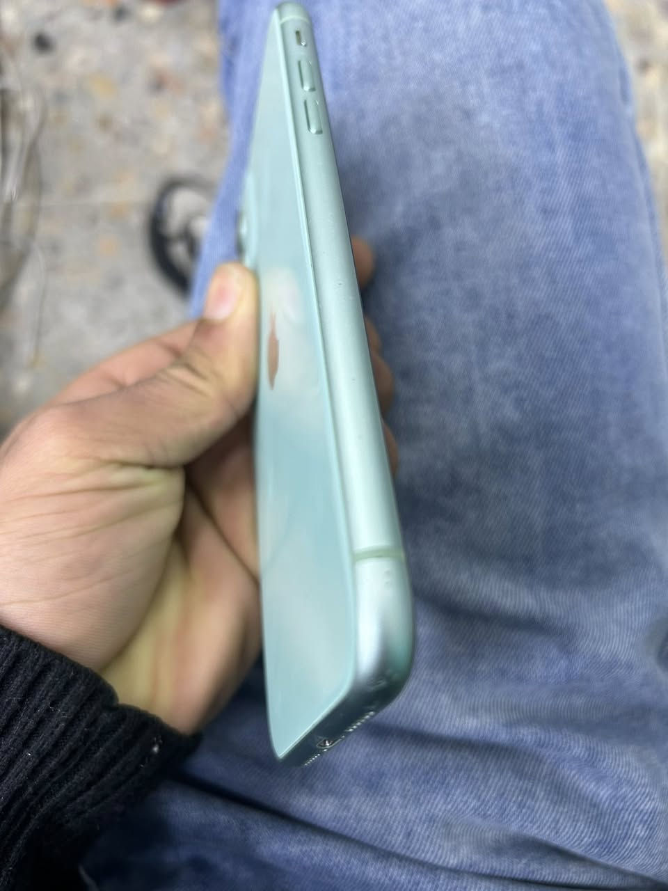 ايفون 11. كلش نظيف
وسعرع مناسب ذاكرة 128 
وبطارية خدمة 
سعرة 210 
مكاني بغداد


**إذا كنت صاحب هذا الإعلان وتريد حذفه لأي سبب، رجاءا أرسل رسالة إلى الدعم الفني**