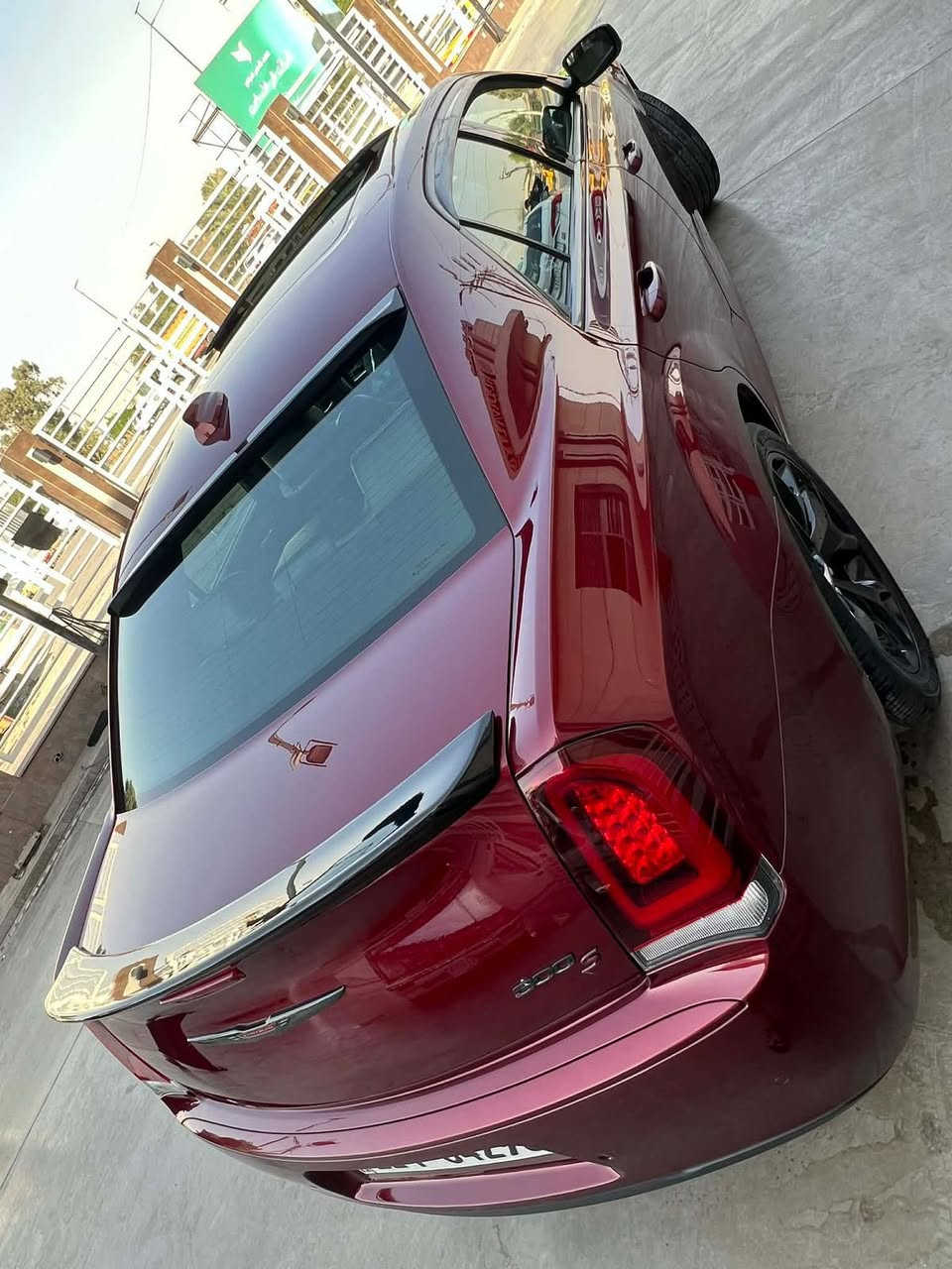 كرايسلـر ( S ) 
الموديل: [ 2021 ]
المحرك: [ V6 / 3.6 ] 
الگير: [ أوتوماتيك ]
الممشى: [ 20 الف ميل ]
اللون : [ كرزي - مميز ] 
الحالة: [ السيـارة داخله بدون حادث اهنا انطخت بـ جاملغ وشوية من البنيد ]

ملاحظة : سونارها موجود الي يحب يراسلني واتس اب ⁉️

[ لمعرفة السعر اترك تعليق داخل المنشور وسوف يصل اليك مباشر عبر رسالة نصية ] 📥

[ الـــــمـــواصــفـــــات ]

- السيارة فئـة S يعني فول مواصفات 1 / 1 
 
الموقع: [ بغداد - البياع ] 📍

للتواصل واتس اب او اتصال : [ *********** ]

‏‎#سيارة #سيارة_للبيع #دودج #دوج #جارجر #جالنجر #srt #v8 #سيارة_رياضية #موستنك #موستانك #كمارو #جيب #jeep #تفحيط #العراق #بغداد #اكسبلورر #yasser_erbil #bmw #العضلات_الامريكية #mercedes
