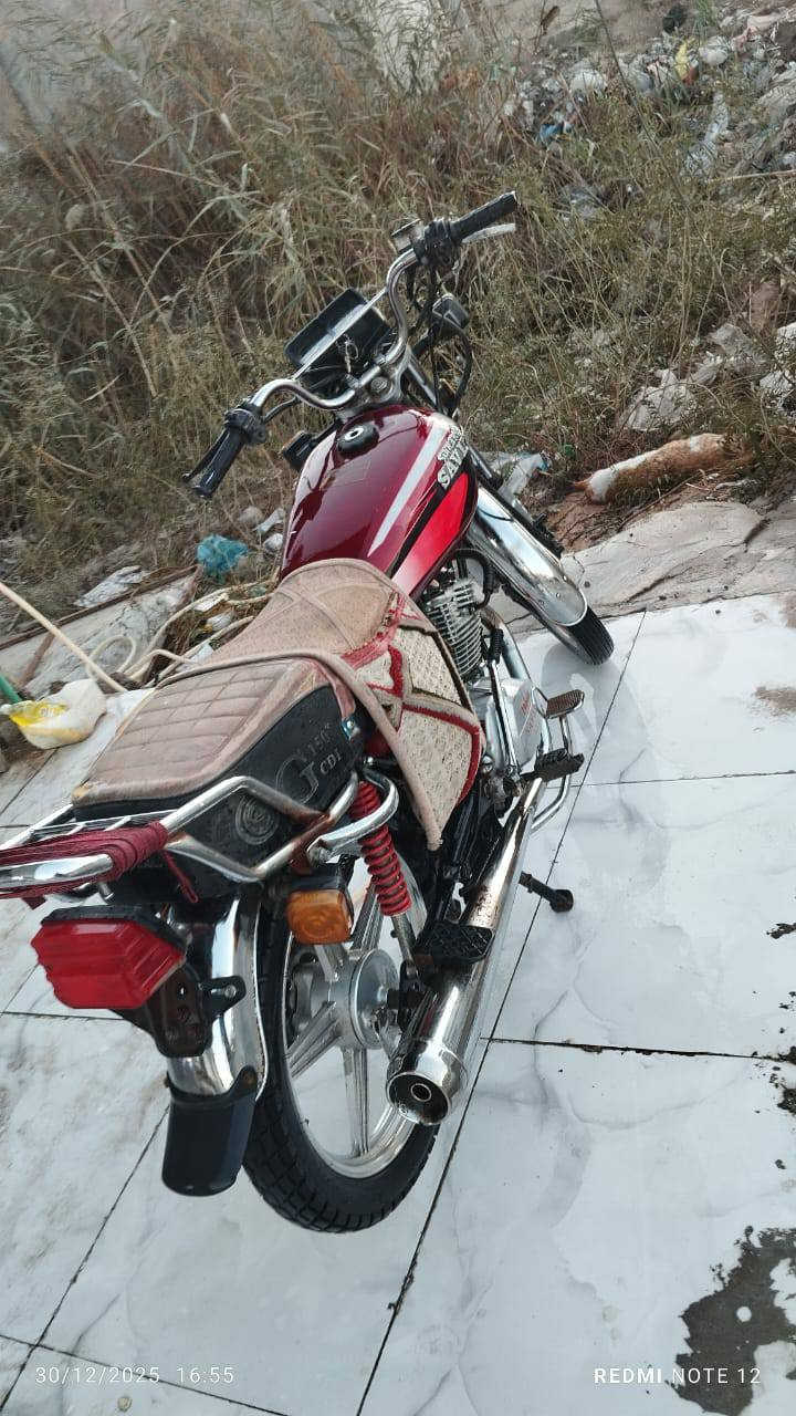 السلام عليكم دراجه للبيع مال جناي مكفواله دراجه حلوه وناعمه اوراق اصواليه كهرئيات شغاله السعر 500 وبيه مجال للشراي المكان كربلاء الكنطره البيضه ***********..***********.
