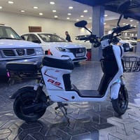 دراجة شحن نوع R9 موديل 2025 🩷 خمس بطاريات + هدية شاحنة بيها حساس من تف...