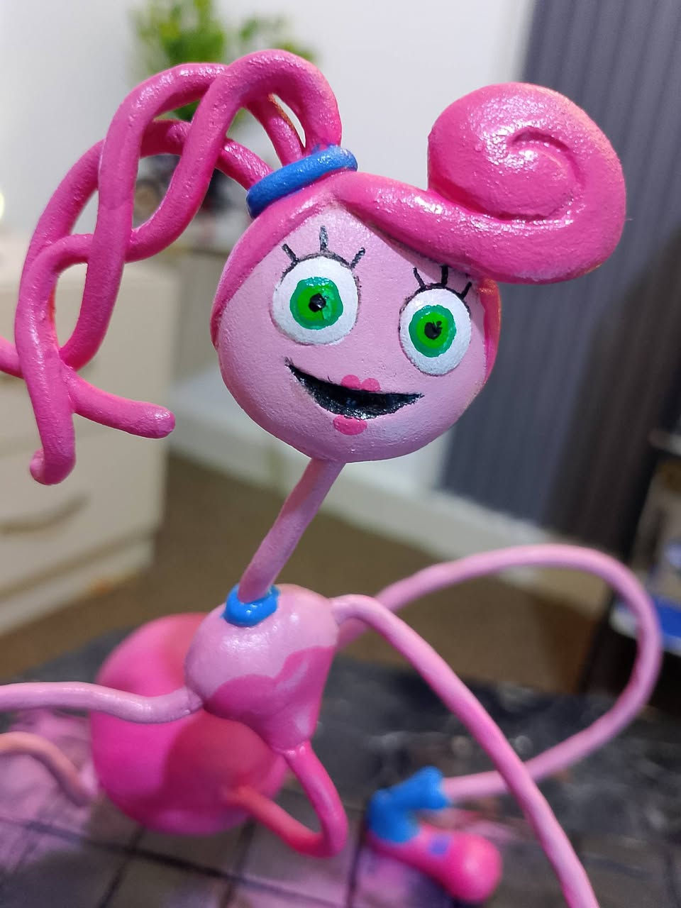 مجسم عمل يدوي من الطين الخفيف 
شخصيت مومي من لعبت #poppyplaytime 
الحجم 15سم
نشتغل أي مجسم أي طلب أي حجم و في سعر مناسب 
#عمل_يدوي #مجسمات #العاب #انمي


**إذا كنت صاحب هذا الإعلان وتريد حذفه لأي سبب، رجاءا أرسل رسالة إلى الدعم الفني**