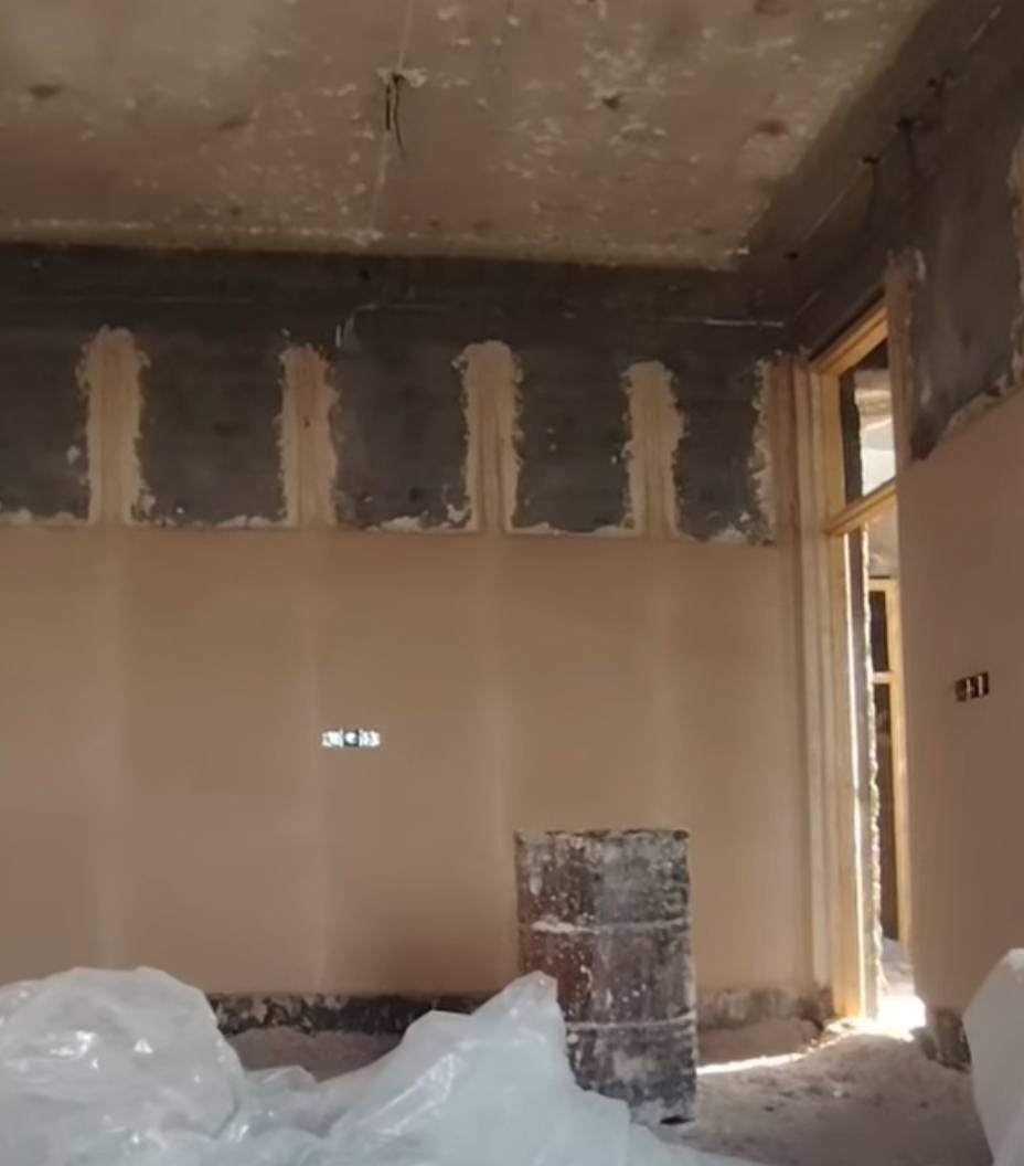 لبخ سقل المتر 5 ونص

لبخ ونثر المتر 6

جص بورك ب٥

لبخ اجراره ٥

لبخ تصفير المتر ٧

لبخ تشميع خارجي 3 

لبخ تشميع داخلي 2ونص

*********** اتصل وتلل
