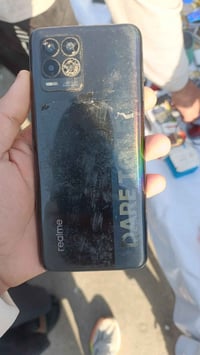 ريلمي 8 جهاز كامل عوزه شاشه وضهر 07783141248