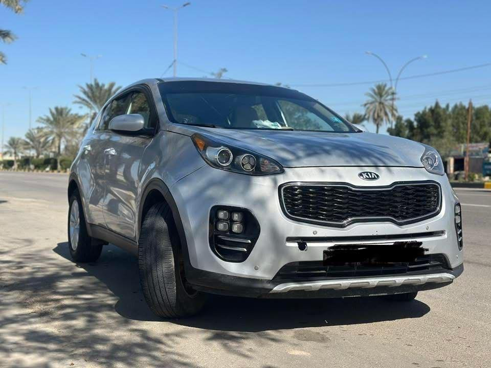 السلام عليكم للبيع سبورتج 2018 رقم ذي قار تحويل مباشر ثاني يوم نص مواصفات وارد امريكي حادثها جاملغ وحافه بسيطه من البنيد ايرباكات ستيرن وبرده فقط حداديه جديده تخم تايرات جدد مكان السياره بابل السعر 148 وبيها مجال 
***********
