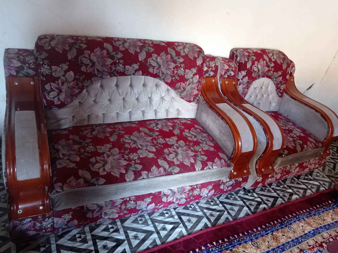 سلام عليكم تخم عشر مقاعد للبيع نضيف ايخبل سعر 130 وبي مجال مكاني بابل الحله ابو غرق


**إذا كنت صاحب هذا الإعلان وتريد حذفه لأي سبب، رجاءا أرسل رسالة إلى الدعم الفني**